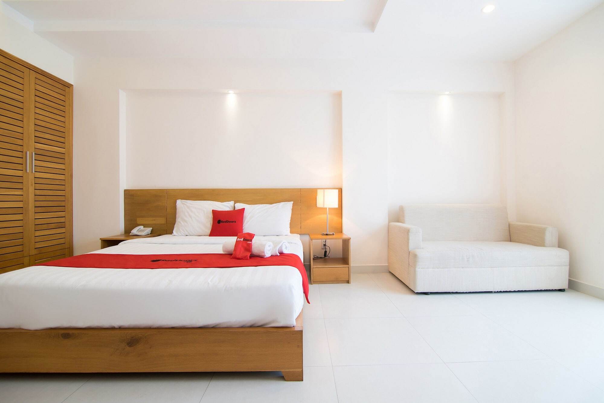 Reddoorz Plus Near Secc D7 Hô Chi Minh-Ville Extérieur photo