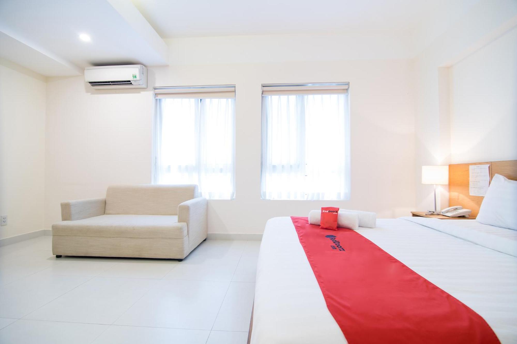 Reddoorz Plus Near Secc D7 Hô Chi Minh-Ville Extérieur photo