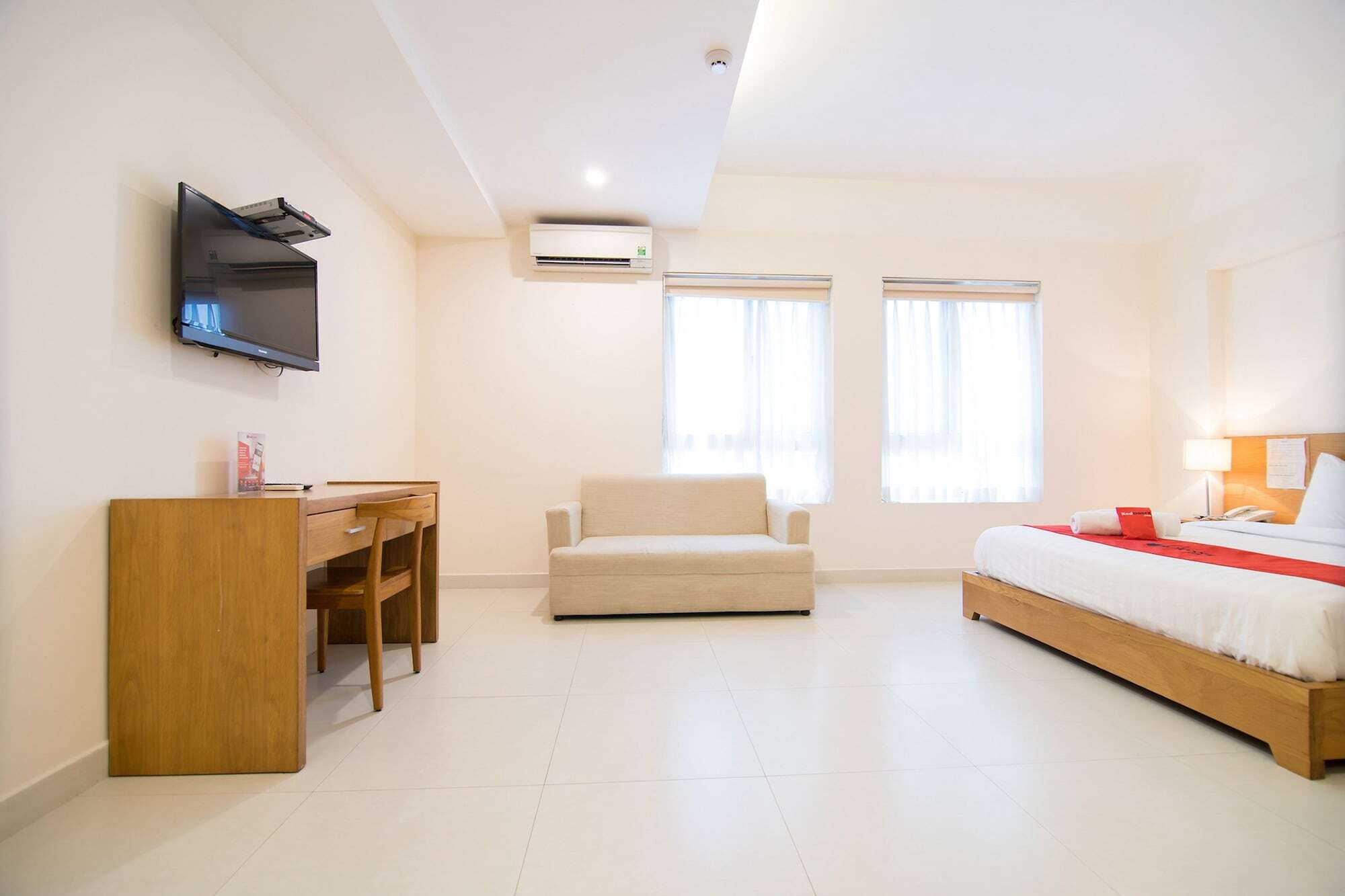 Reddoorz Plus Near Secc D7 Hô Chi Minh-Ville Extérieur photo