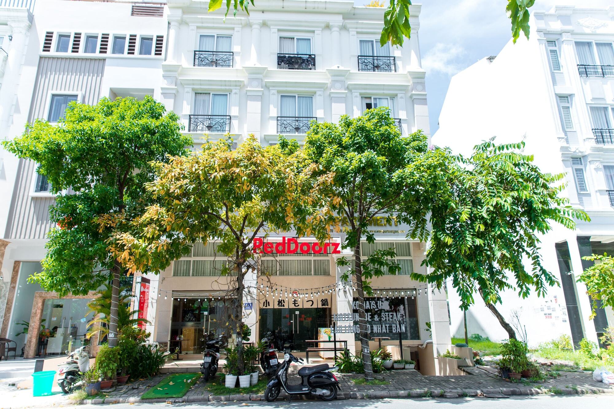 Reddoorz Plus Near Secc D7 Hô Chi Minh-Ville Extérieur photo